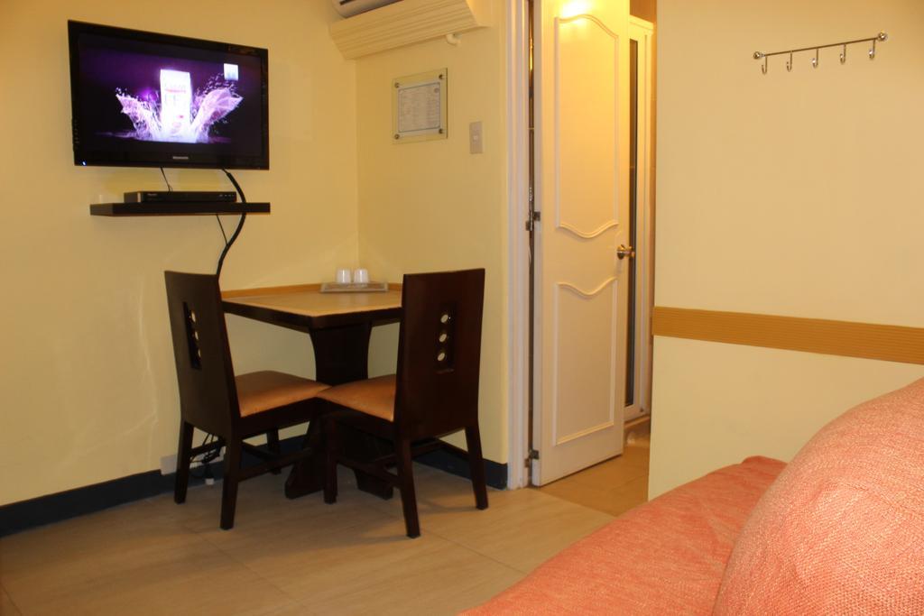 סן פדרו מקאטי Franchise One Hotel מראה חיצוני תמונה